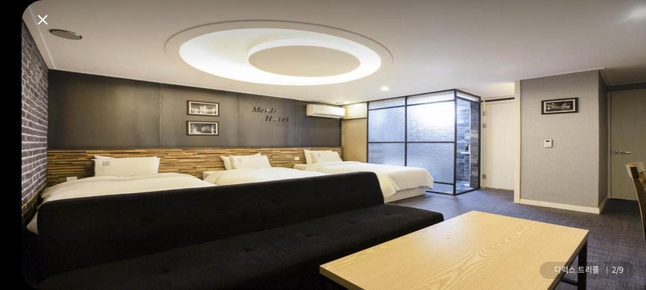 Merdi Hotel Suwon Eksteriør billede