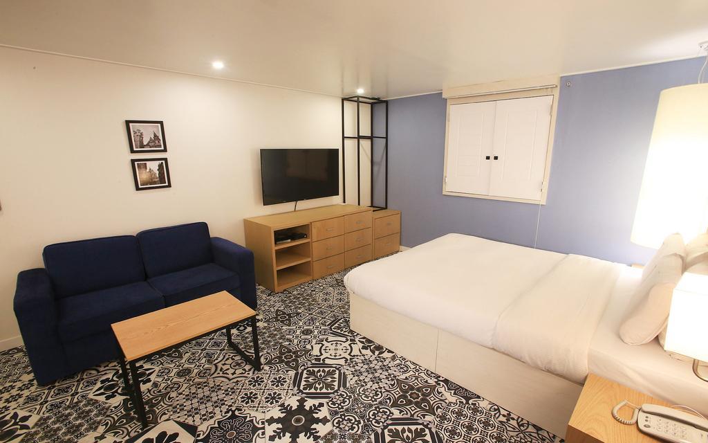 Merdi Hotel Suwon Eksteriør billede