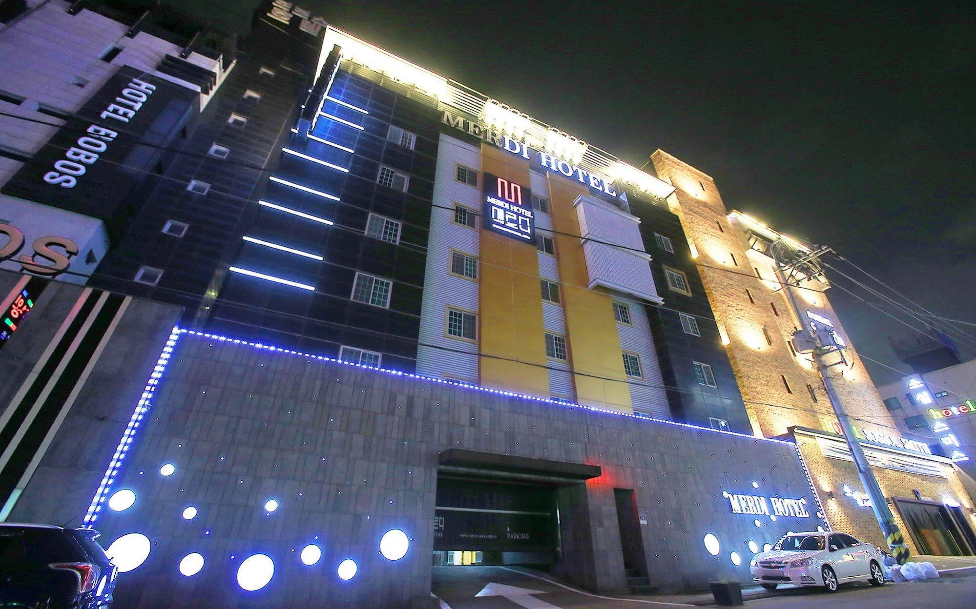 Merdi Hotel Suwon Eksteriør billede